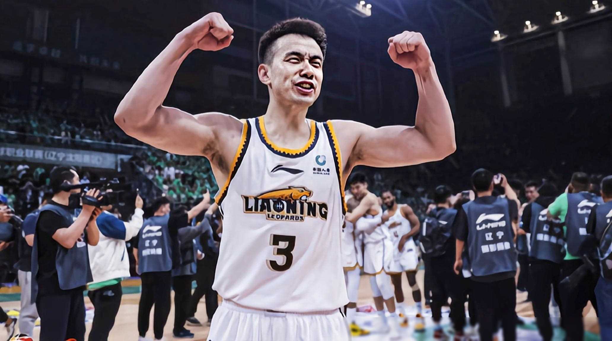 澳大利亚男篮实力再现，勇夺季军殊荣，战绩斐然