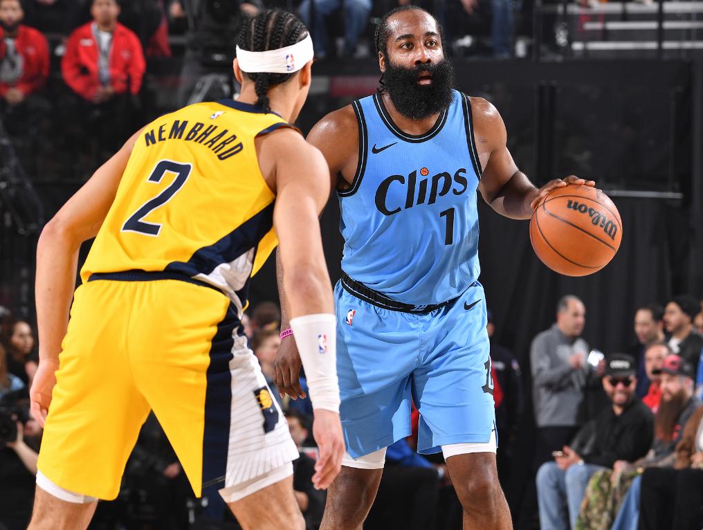 快船负于森林狼,乔治表现出色无法扭转局势,战绩斐然 快船负于森林狼,乔治表现出色无法扭转局势,战绩斐然