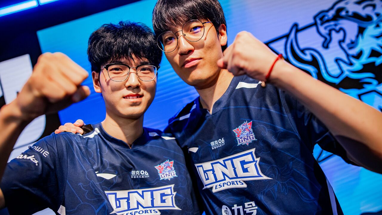 C9绝杀HKA,Tarzan团战一打五顶尖较量入围赛,点燃全场激情 C9绝杀HKA,Tarzan团战一打五顶尖较量入围赛,点燃全场激情