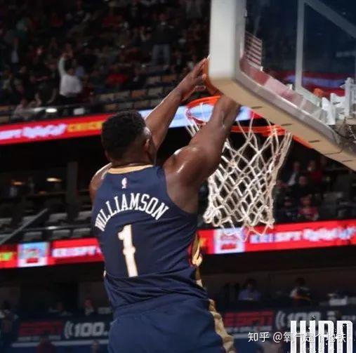 国王横扫雄鹿，锡安高光表现