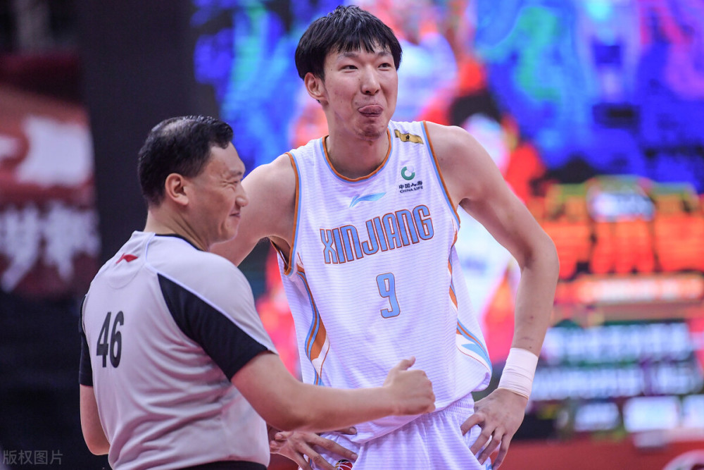 上海队完胜新疆队，高诗岩关键制胜