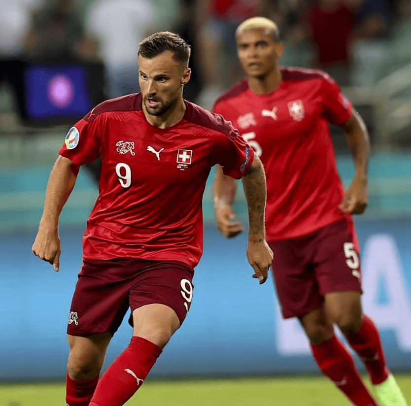 法国队险胜瑞典队，奥恰洛夫高光表现