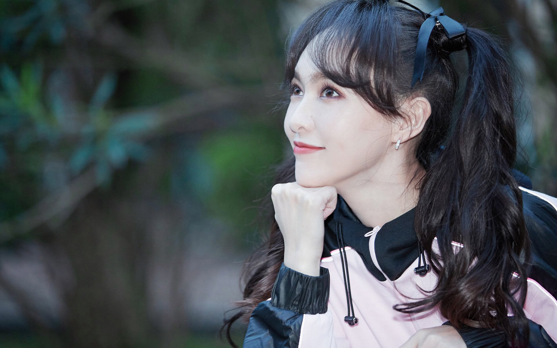 F1上演极地奇迹，苏格兰高地战车力克玻利维亚高原之鹰，年度争冠战惊现国家杯魔影