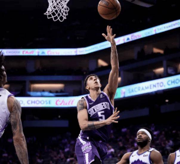 爵士翻盘热火，德罗赞统治全场